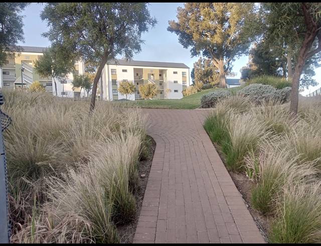 2 BEDROOM SECTIONAL TITLE FOR SALE IN LILIANTON